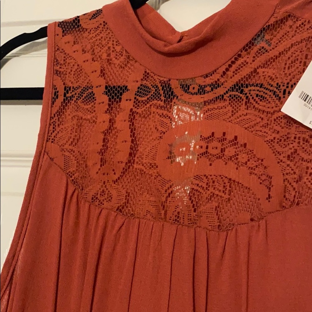 Top - Picture 3 of 5